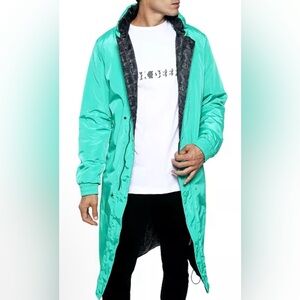 Diplomacy Reversible Conductor Trench - NWT - Size M